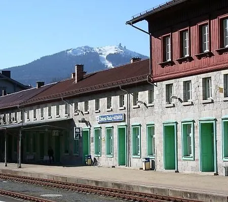 Pension Na Hranici *