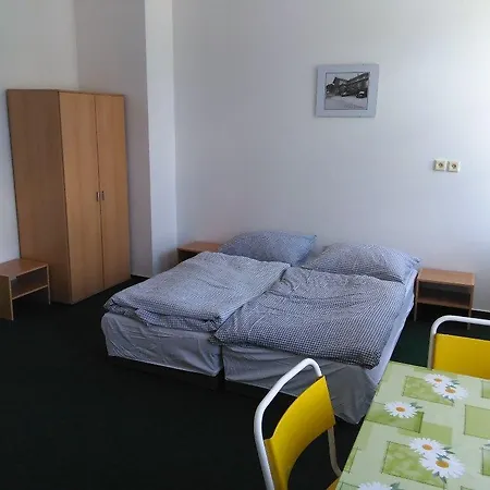 Pension Na Hranici Apartment Zelezna Ruda