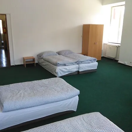 Apartment Pension Na Hranici *
